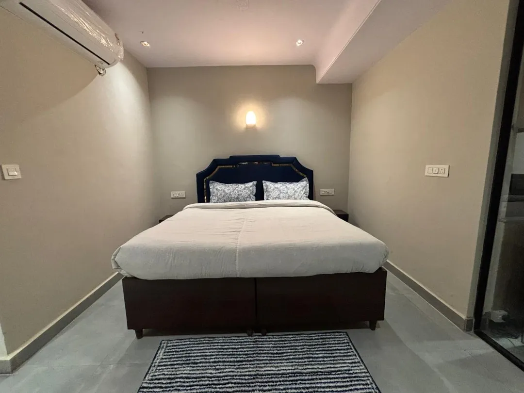 service apartment in kharar, mohali for 1 day - 1bhk cozy clean private apartment