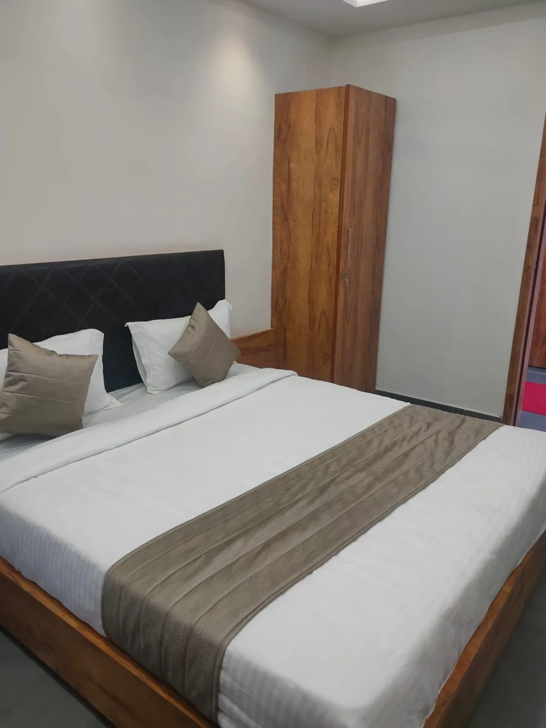 hotels for few hours in hotel fun imperial morbi morbi