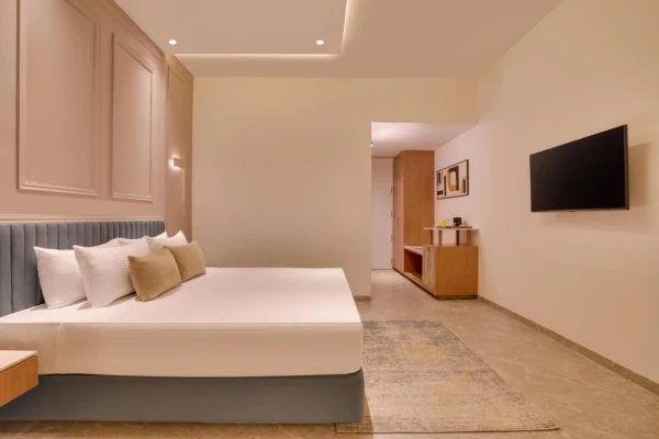 hotel with free parking in bela, morbi - lemon tree hotel morbi