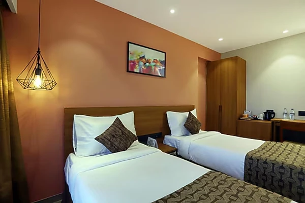 best luxury hotel in aralia business hotel midc andheri mumbai mumbai