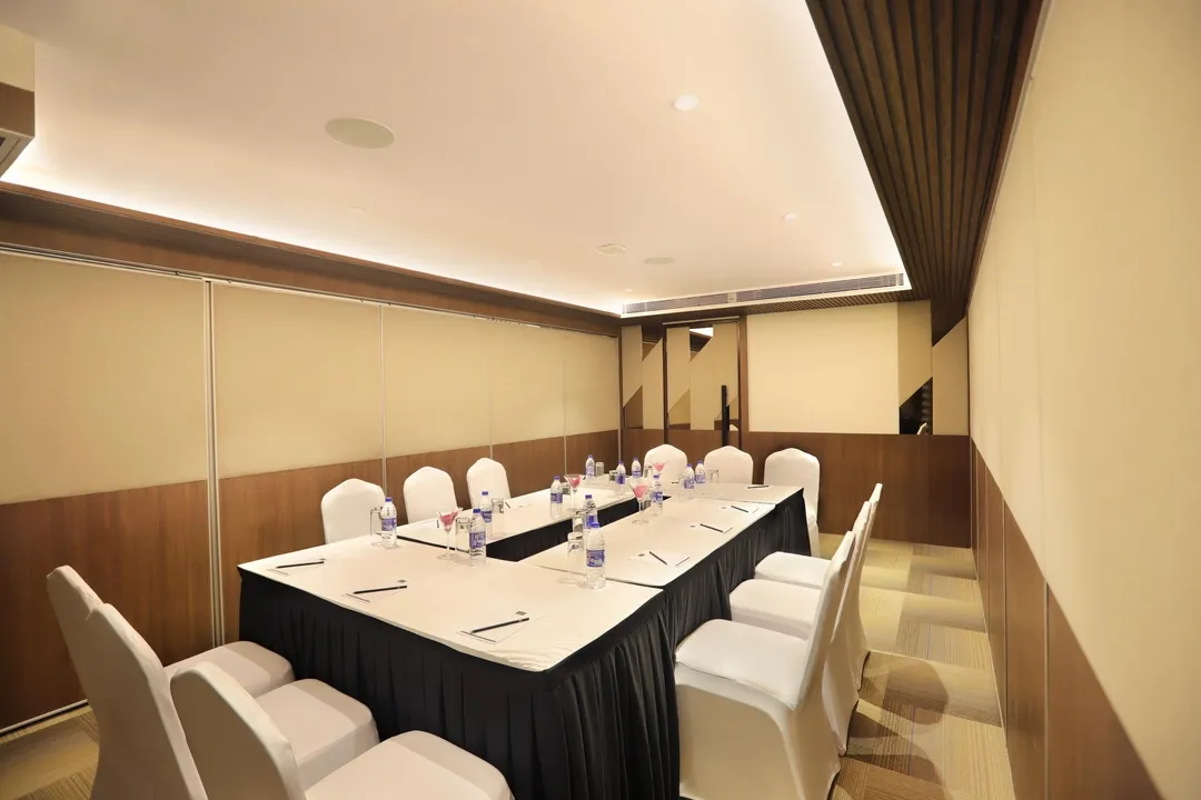 4 star hotels in aralia international airport mumbai mumbai