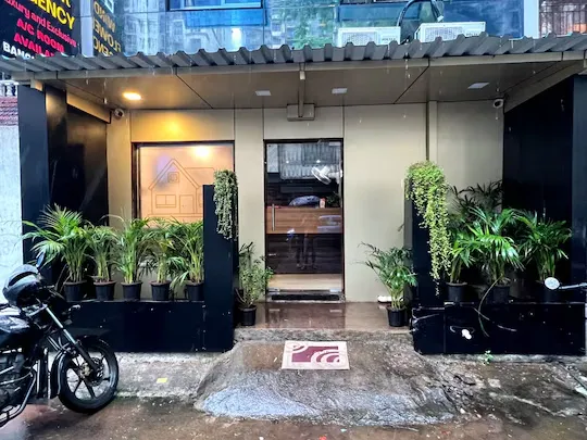 best early check in hotels in ark residency mumbai