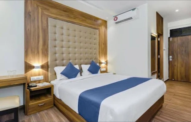 night stay hotels in art hotel mumbai