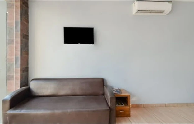 3 star hotels in art hotel mumbai