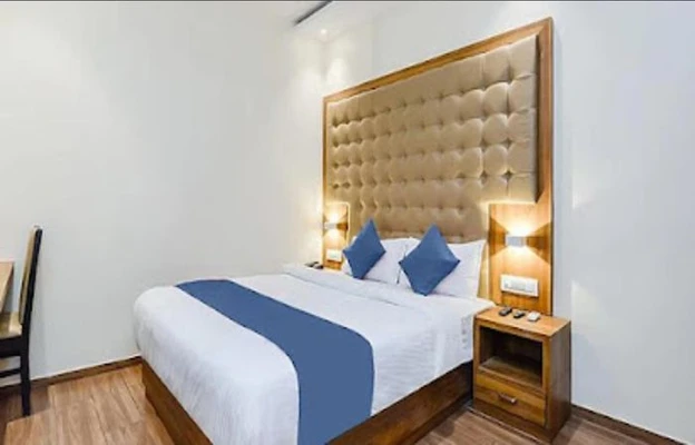 family holiday hotels in art hotel mumbai