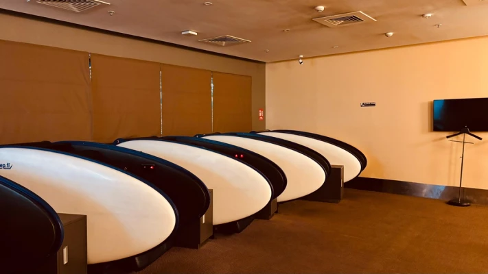 day time hotels in aviserv east lounge mumbai international airport terminal 2 mumbai