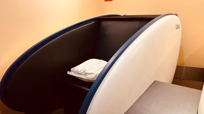 best hotels for few hours in aviserv east lounge mumbai international airport terminal 2 mumbai