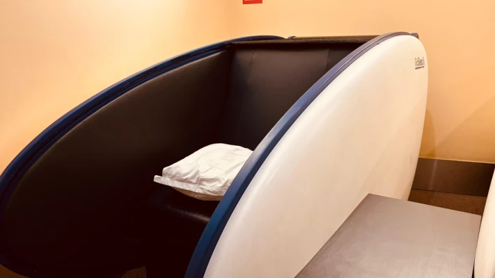 best corporate hotels in aviserv west lounge mumbai international airport terminal 2 mumbai