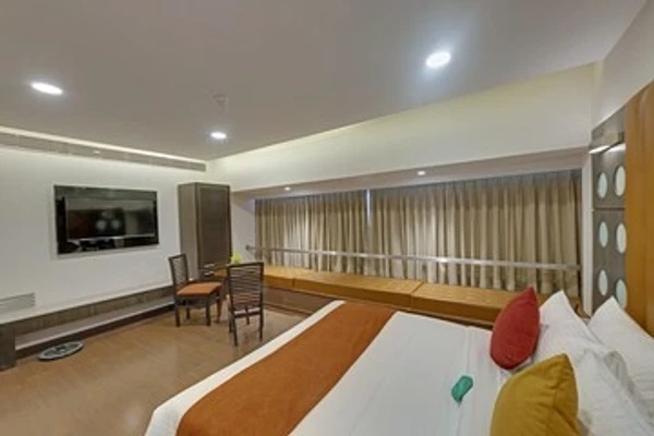 hotel near mumbai railway station - comfort inn metropolis