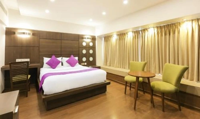 family hotel with pool in marol, mumbai - comfort inn metropolis