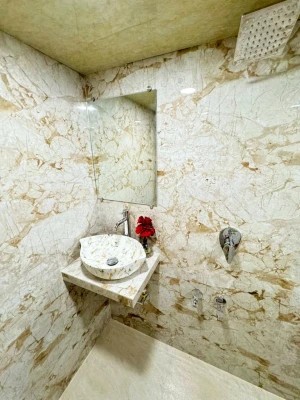 hotel near mumbai airport - eco hotel