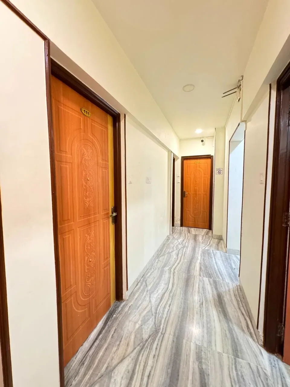 hotel in malad, mumbai for couples - eco hotel