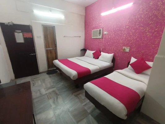 hotel with swimming pool in santacruz east, mumbai - hotel air view