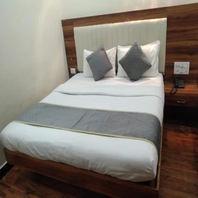 hotel with party hall in santacruz east, mumbai - hotel air view