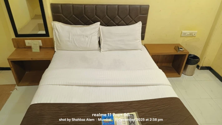 top hotels in hotel aksa mumbai