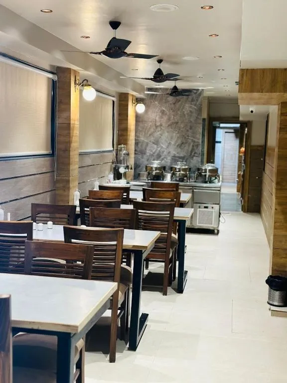 best unmarried couple friendly hotels in hotel amber paramount mumbai