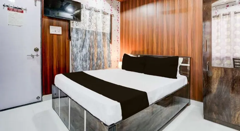 hotel with bar in jogeshwari, mumbai - hotel amma residency