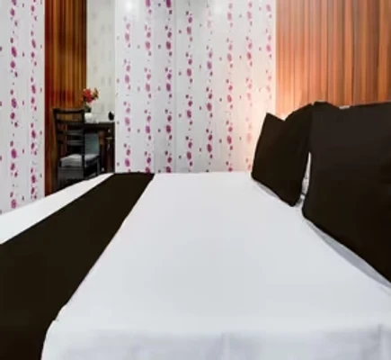 hotel with free parking in jogeshwari, mumbai - hotel amma residency