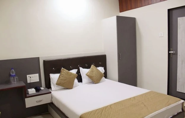 Hotel with gym in andheri east, mumbai - hotel as suites