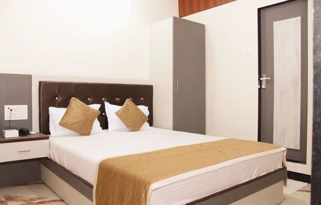 Hotel with gym in andheri east, mumbai - hotel as suites