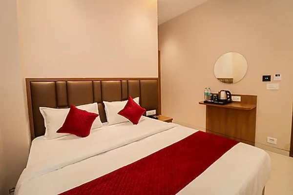 hotel with banquet hall in andheri, mumbai - hotel ascent star inn