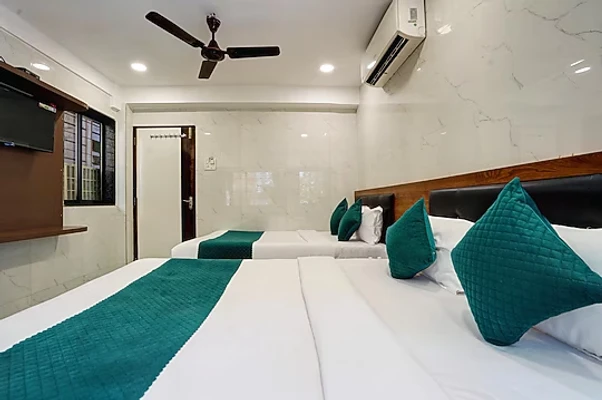 hotel with gym in fort, mumbai - hotel benz inn