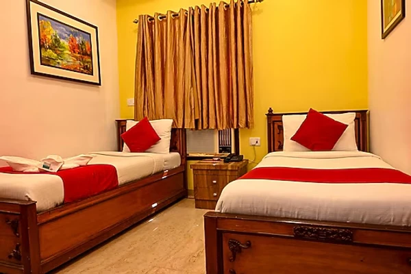 hotel near mumbai airport - hotel benzy palace
