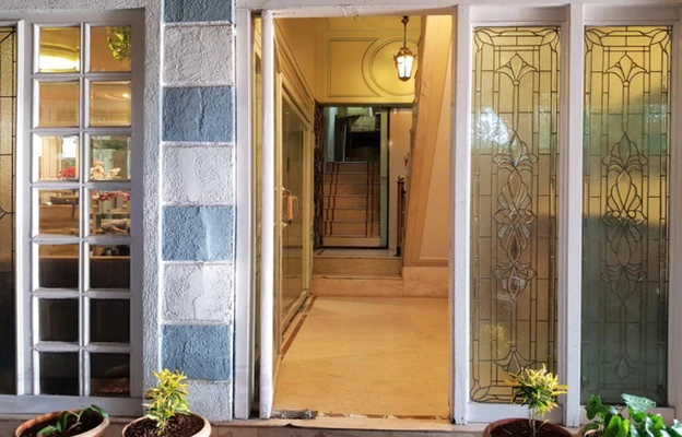 hotels for couple in hotel benzy palace mumbai