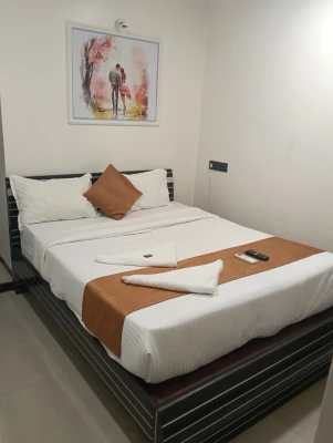 best hourly stay hotels in hotel blue sunrise mumbai