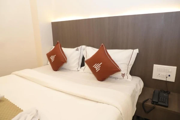 hotel room booking in goregaon west, mumbai - hotel casa royal residency