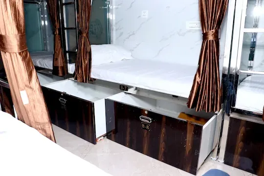 best unmarried couple friendly hotels in hotel comfy inn malad mumbai