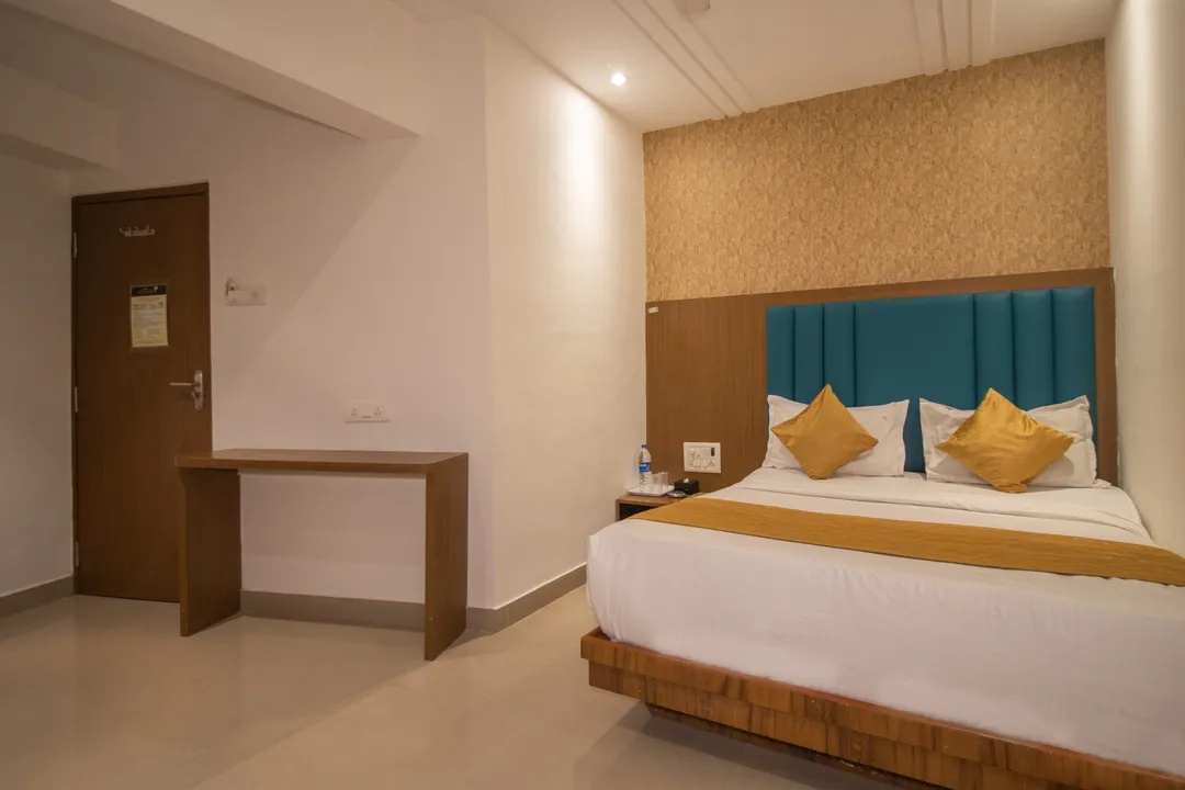 best day hotels in hotel crystal palace mumbai