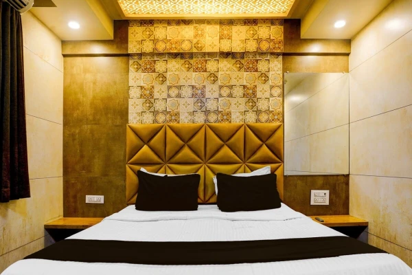 family hotel with pool in ulhasnagar, mumbai - hotel diana palace