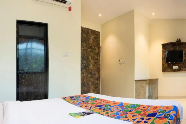 hotel room booking in kurla west, mumbai - hotel embassy grand