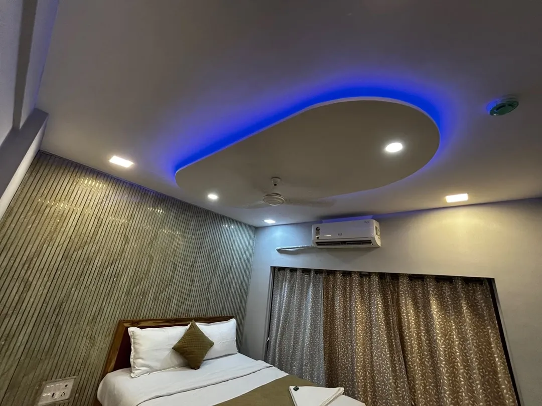 best day hotels in hotel flora inn mumbai