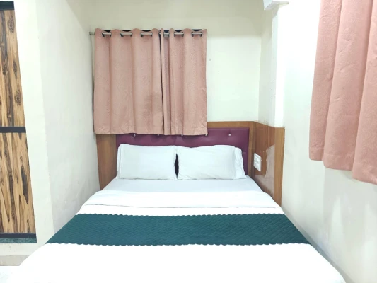 best luxury hotels in hotel glow star mumbai