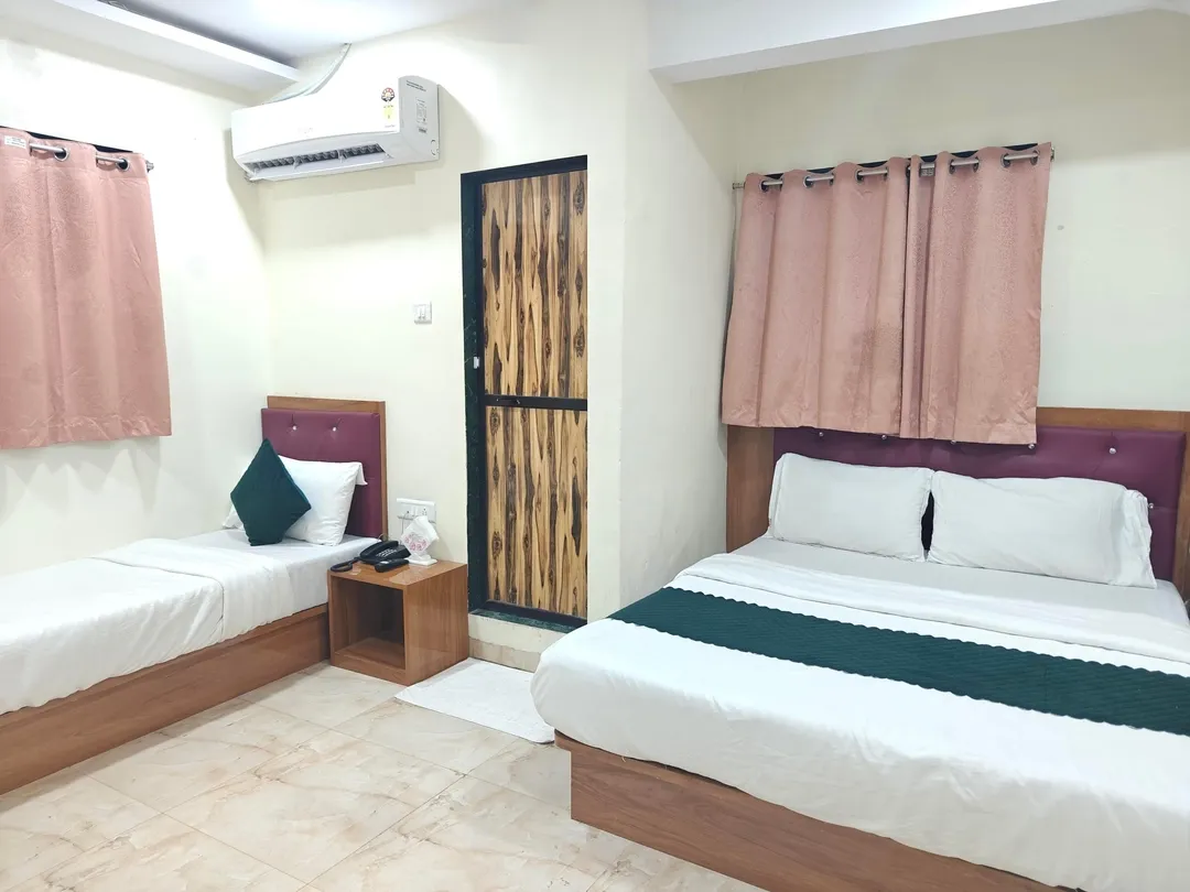 hotel in masjid bunder, mumbai for couples - hotel glow star