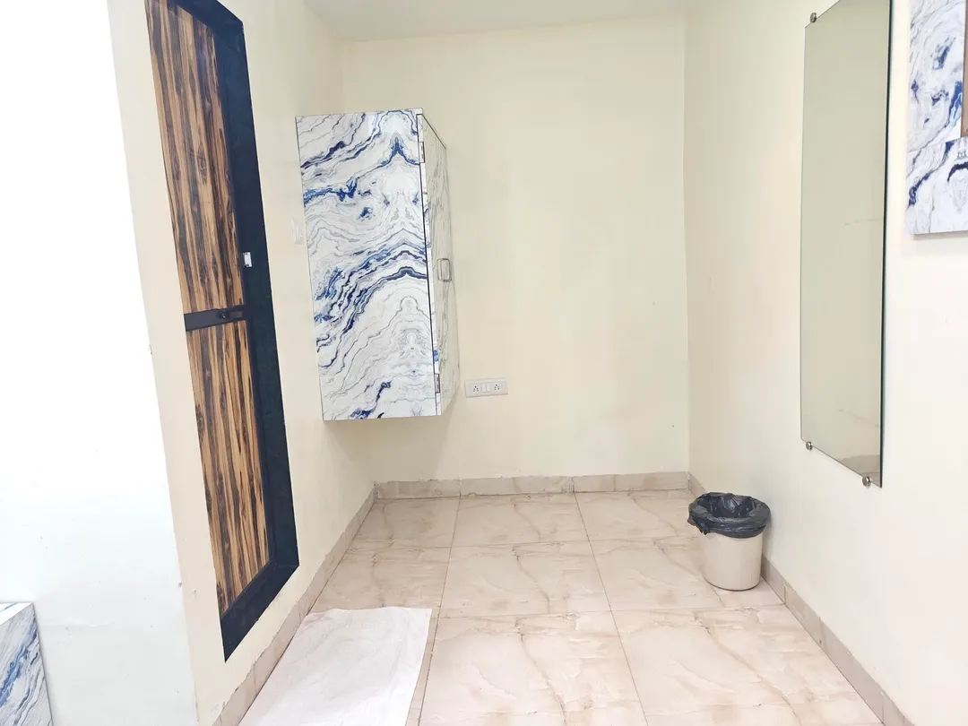 hotel in masjid bunder, mumbai for family - hotel glow star