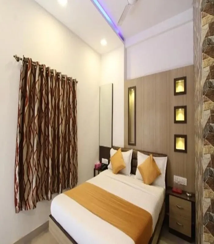luxury hotel in hotel golden residency mumbai