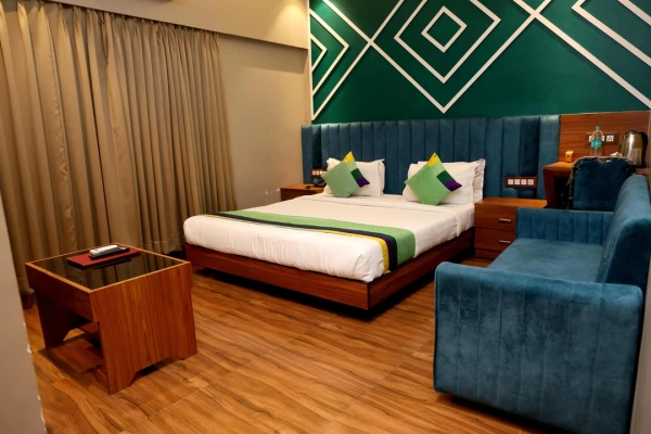 online room booking in andheri east, mumbai - hotel golden tulipz