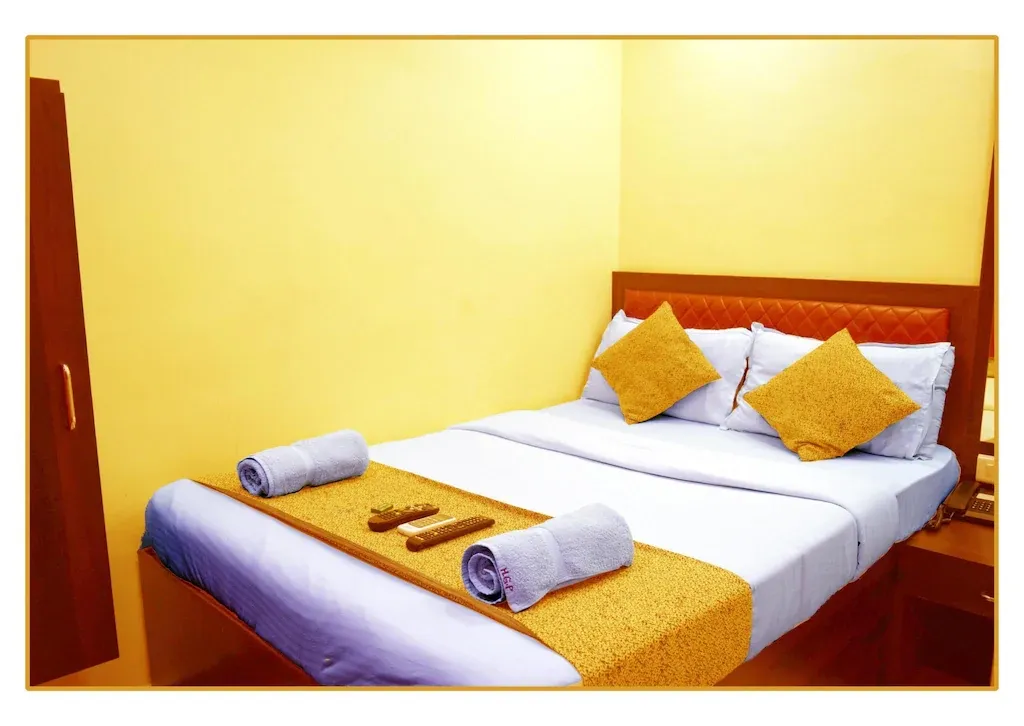 4 star hotels in hotel grand palace inn mumbai