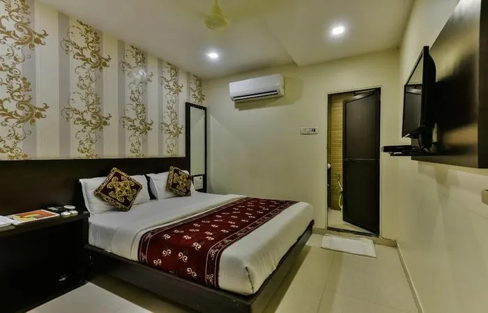 luxury hotels in hotel guest inn residency mumbai