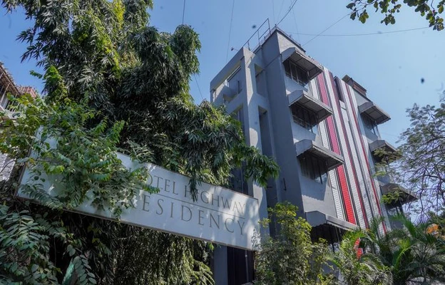hourly stay in hotel highway residency mumbai