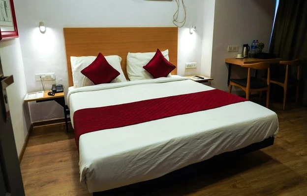 star hotels in hotel highway residency mumbai