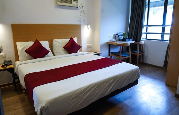 five star hotels in hotel highway residency mumbai