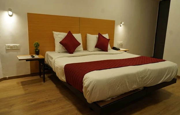 couple hotels in hotel highway residency mumbai