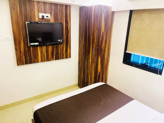corporate hotels in hotel hilton suites mumbai