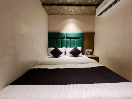 luxury hotel in hotel imperial suite mumbai