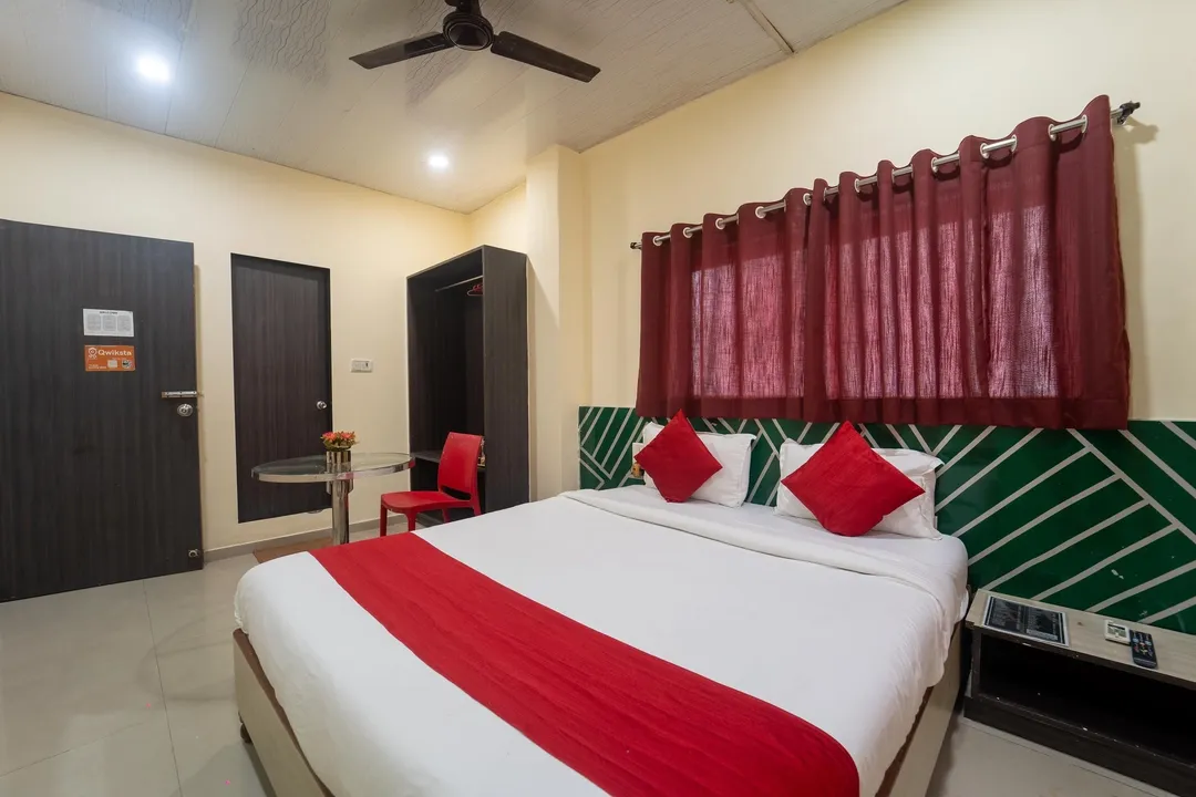 group holiday hotels in hotel kailash park powai mumbai