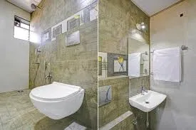 best luxury hotels in hotel krishna inn mumbai